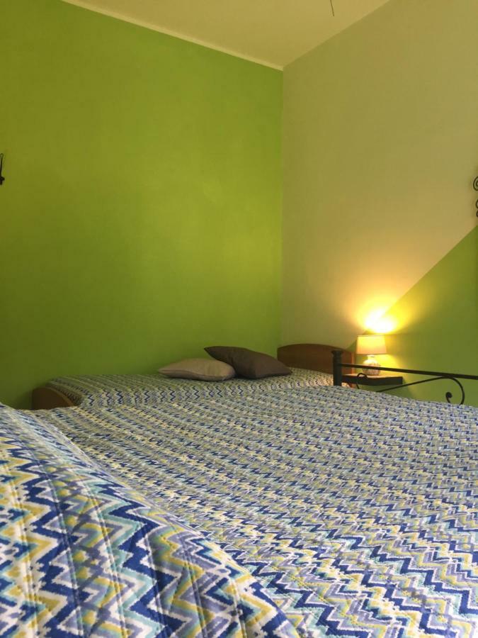 Casa In Langa Lägenhet Alba  Exteriör bild