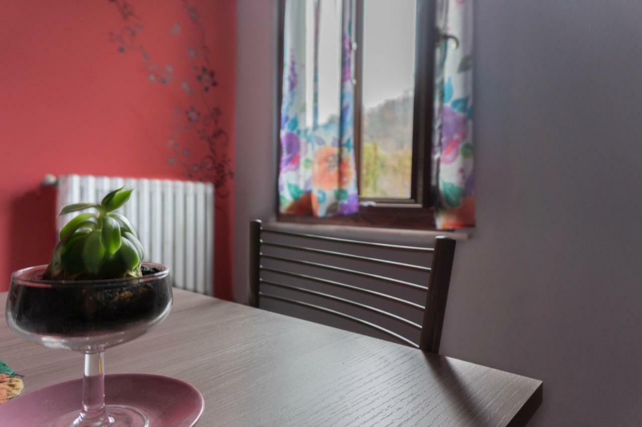 Casa In Langa Lägenhet Alba  Exteriör bild